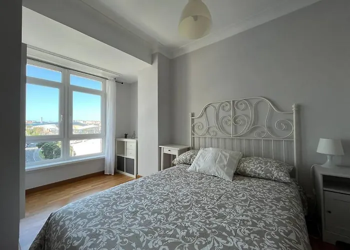 Primera Linea De Playa De Riazor Апартаменты Ла-Корунья